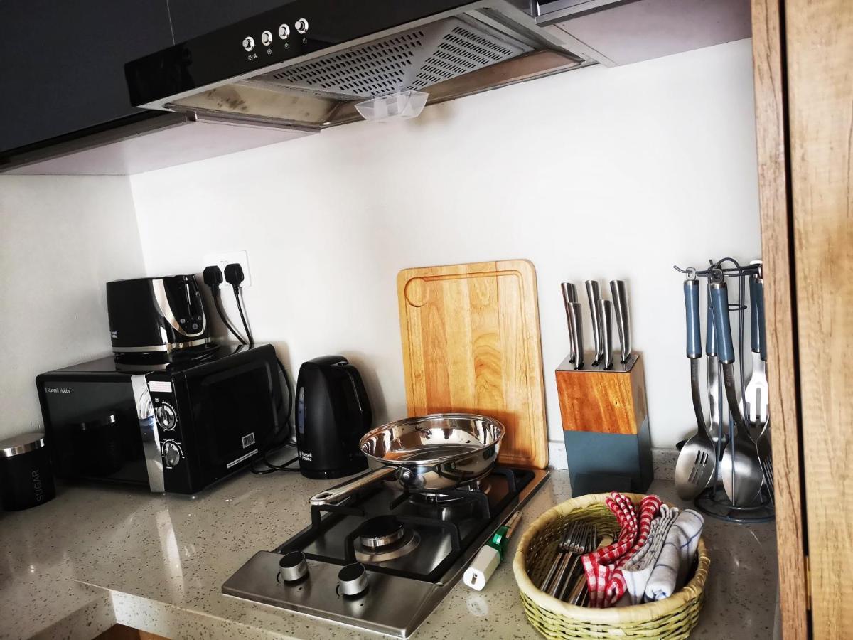 E14, Forest View Apartments, Deposit Required To Confirm Booking كولولي المظهر الخارجي الصورة