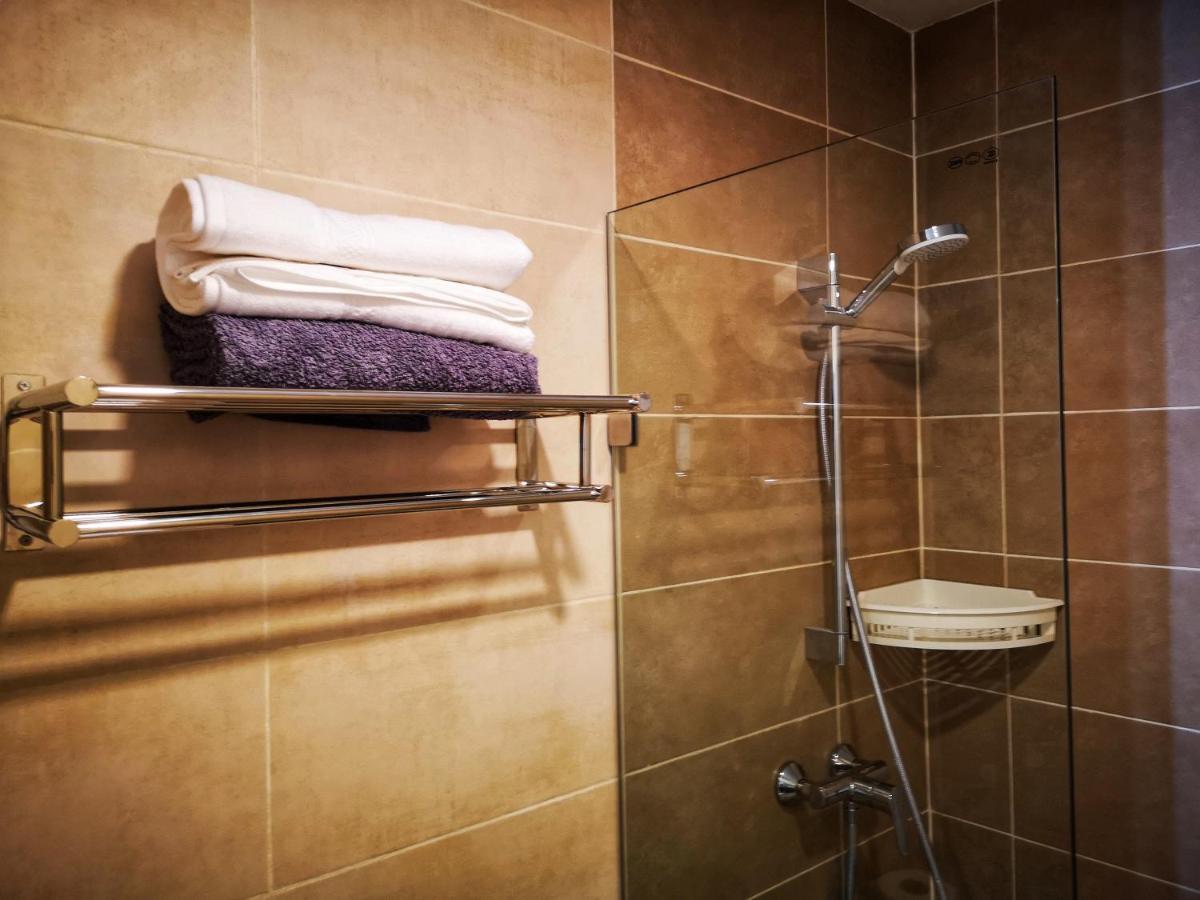 E14, Forest View Apartments, Deposit Required To Confirm Booking كولولي المظهر الخارجي الصورة